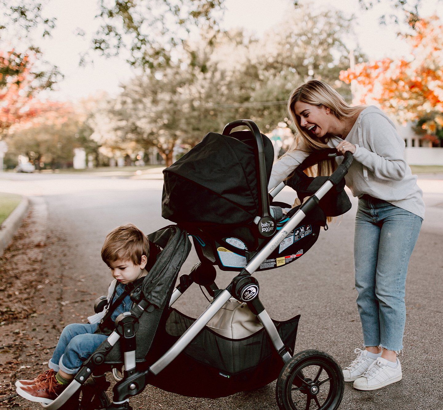 stroller that grows with child